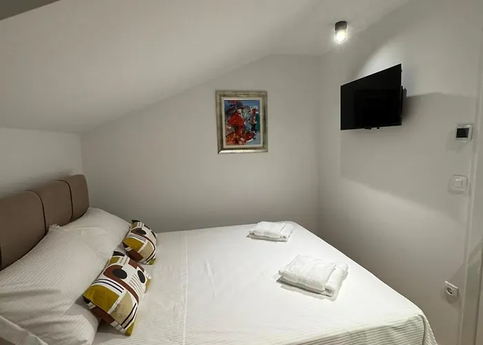 Modern Design I Stylish & Comfortable * Solin