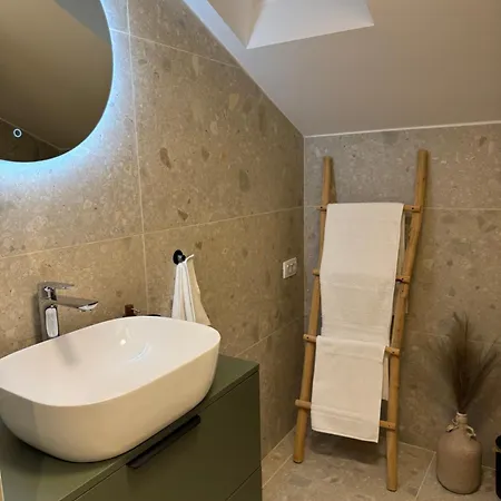 Modern Design I Stylish & Comfortable I Split * 솔린