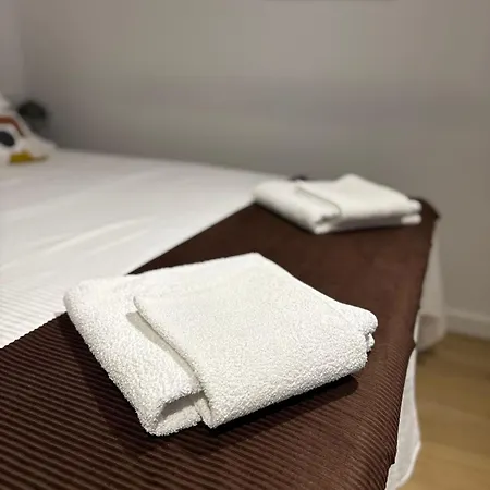 Modern Design I Stylish & Comfortable I Split *
